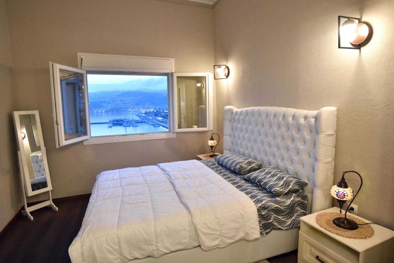 Golden Sea View - Old Town Apartment Kavála ภายนอก รูปภาพ